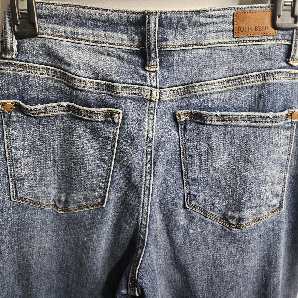 Popular Judy Blue Straight Leg Denim Jeans! Stretchy
